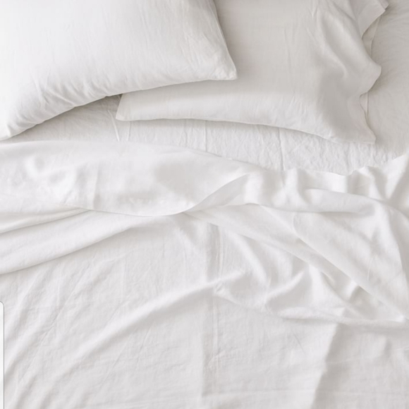 West Elm European Flax Linen Sheet Set, White, Queen, Retail Price $279.00 USD - Picture 1 of 8